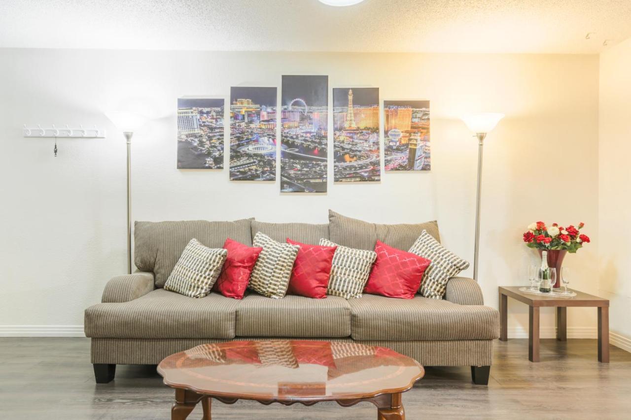 Vacation Home 3.5 Mi To Strip/Dt/Outlt Up To 8 Gst Las Vegas Exterior photo