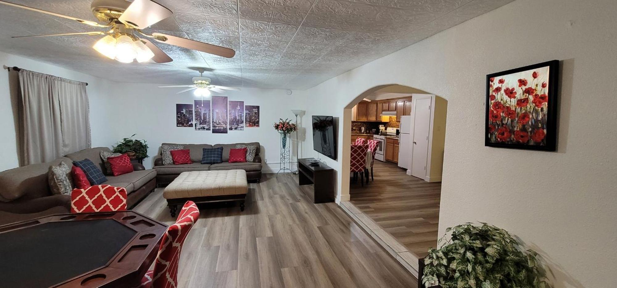 Vacation Home 3.5 Mi To Strip/Dt/Outlt Up To 8 Gst Las Vegas Exterior photo