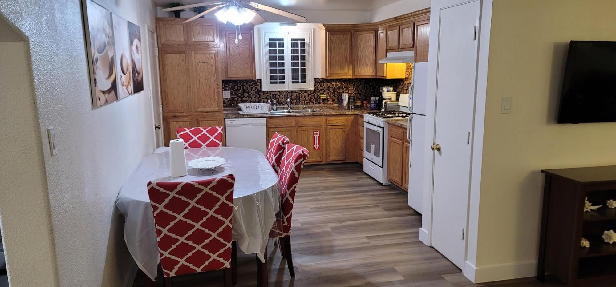 Vacation Home 3.5 Mi To Strip/Dt/Outlt Up To 8 Gst Las Vegas Exterior photo